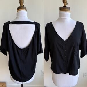 JESSICA SIMPSON BLACK BACKLESS BLOUSE HIGH LOW BUTTON DOWN SMALL